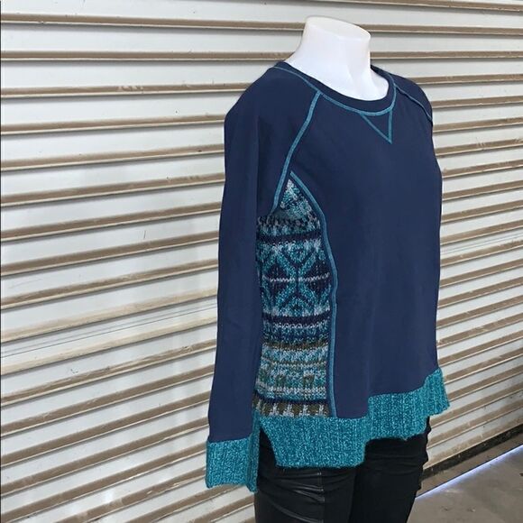 Kaisley size small sweatshirt with knit sides - Picture 6 of 8